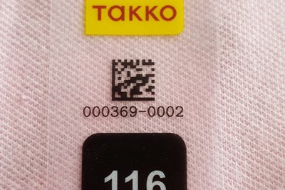 inotec Barcode RFD Texilkennzeichnung Takko Detail inotec Photo of Barcode RFD Texilkennzeichnung Takko Detail